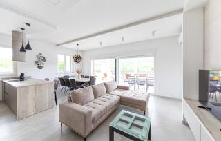 Cozy Home In Primorski Dolac With Wifi - 9