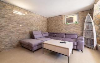 Cozy Home In Starigrad Paklenica - Starigrad-Paklenica - 7