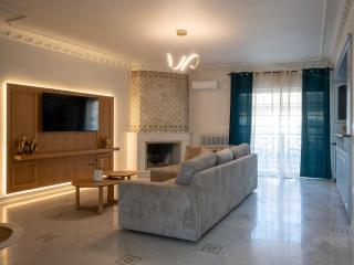 Noho Acropolis Suites x Elise , Olivia - 5