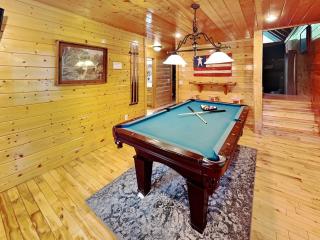 Bears Repeating - Gatlinburg - 2