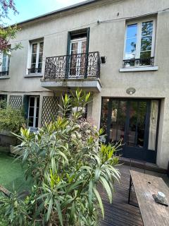 Stella's entire house avec hidden garden, Paris 10'Disney30mins - Vincennes - 0