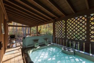 Blue Rose Cabins - Naughty Pine Cabin - Logan - 9