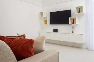 Radici House - Elegant apt with Patio and View - 4