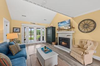 513 Tarpon Pond Cottage - 2