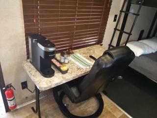 Rv11 Xlr - 27' Family Toy Hauler - Sleeps 6 - 1