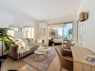 Two en-suite bedroom apartment on La Croisette - Sea view - Cannes - 0