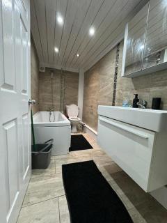 Cosy Flat, Near Leeds City Centre, Parking,WiFi - Leeds - 4