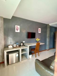 Lanta Just Come Bungalow - 1