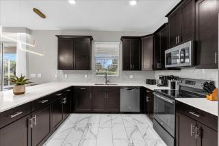 7 Bedrooms- 6 Bathrooms- Champions Gate 9033 St - Davenport - 6