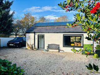 Peterswell Holiday Cottage - 2