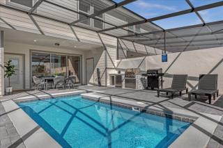 5 Bedrooms 45 Bathrooms W Island 4074 La - 3