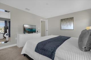 4 Bedrooms- 3 Bathrooms- Storey Lake 4820 Ls - Kissimmee - 2
