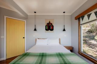 Hillside Retreat in Hobart - Sandy Bay - 7