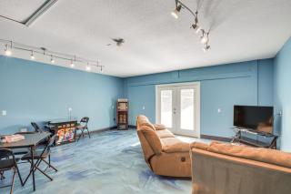 Crestview Family Home: Screened Porch & Games! - 6