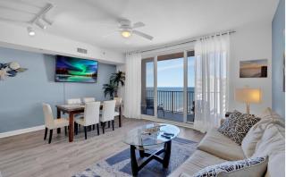 Stylish 1BD Beachfront Condo with Amenities Galore! by Dolce Vita Getaways! - Panama City Beach - 0