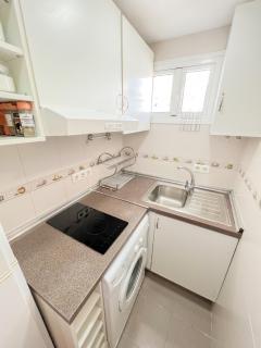 Cozy & Bright Flat Torremolinos Centre - Torremolinos - 5