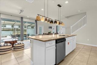 5 Bedrooms-4,5 Bathrooms Windsor Westside2413 Ds - Kissimmee - 3