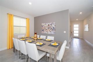 5 Bedrroms 5 Bathrooms Storey Lake 2739 Bd - 5