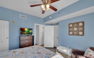 Stylish 1BD Beachfront Condo with Amenities Galore! by Dolce Vita Getaways! - Panama City Beach - 4