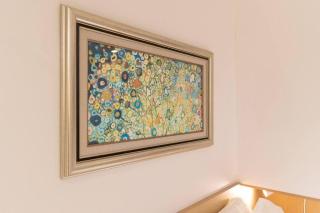 The Rixx Stylish in D1 at Ben Thanh with Netflix pool bathtub - 1