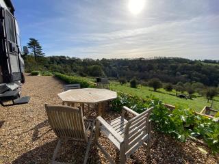 MEET THE FOCKERS , American RV in Lansdown, Bath - Kelston - 7