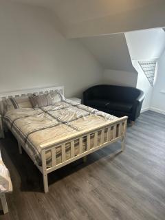 Apartment 2 Sheriff suits - 6