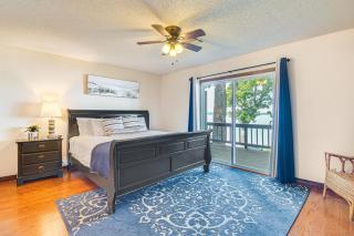 Grand Lake Views and Fire Pit Monkey Island Home! - 1