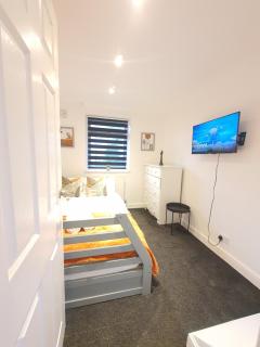 Deluxe Small Double Room - Travelling Professionals - 4