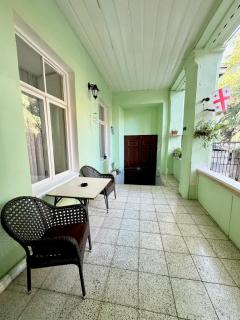 Authentic Old Tbilisi Apartment - Tbilisi - 8
