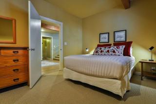 4 Mt Brewer by StayIn - 7