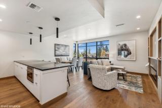 Discover Luxury at Cantera 303 - 4