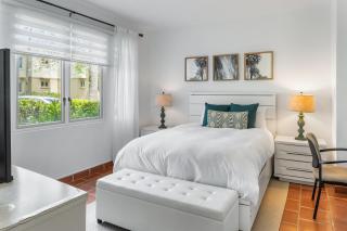 Daria Beachfront community steps 2 pool- Generator - 3