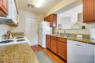 Half-Mi to Grand Lake Townhome with Hot Tub - Afton - 1