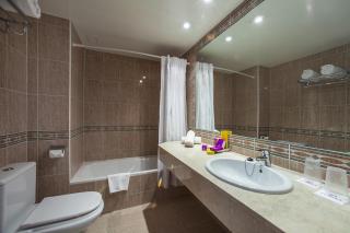 FERGUS Style Cala Blanca Suites - 9
