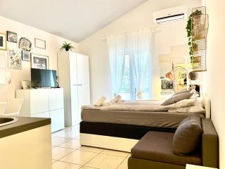 Gold Apartment On The Beach - Novalja - 0