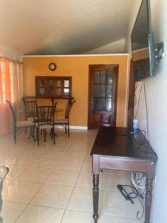 Jennelia's Place - Montego Bay - 2