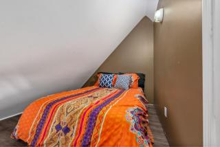 Boho-inspired Haven with Free Park - 8