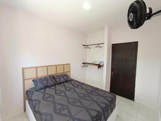 Quarto 1 privado com piscina em Pontal do Sul - 1