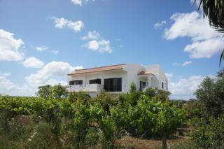 A Spacious 3 Bedroom Apartment in Casa Melia - Porches - 0