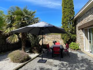 Gîte Charmant avec Cheminée, Jardin Clos et Equipements Bébé à Proximité de la Côte - FR-1-306-842 - Saint-Molf - 9