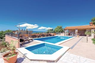 Family-friendly apartments with swimming pool Novi Vinodolski - 22488 - 5