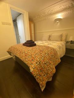 Flat In The Center of LoNDoN - 0
