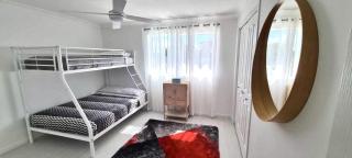 Broadwater Villa Southport - Gold Coast - 2