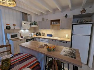 Moulin Authentique avec Jardin Privé et Activités pour Familles et Amis en Bord de Rivière - FR-1-653-251 - - 3