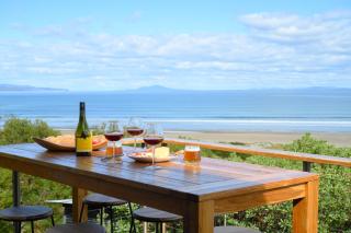 Coastal Escape ~ a sublime retreat! - 0