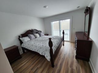 Beautiful beachside, newly renovated apartments just half a block from beach 2 bedroom - Seaside Heights - 6