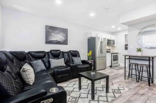 Mazor Luxury Two Bedroom Vacation Home - 9