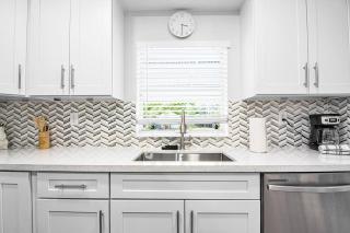Rachaels Upscale Two Bedrooms Luxury Home - Fort Lauderdale - 9