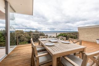 Sea View ~ ultimate beachside retreat! - 9