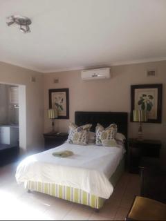 Hilltop Manor Bed and Breakfast - Durban - 6